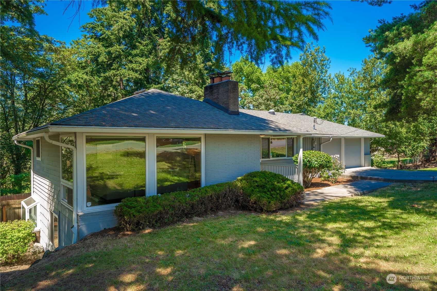 Property Photo: 11005 Crestwood Drive S WA 98178