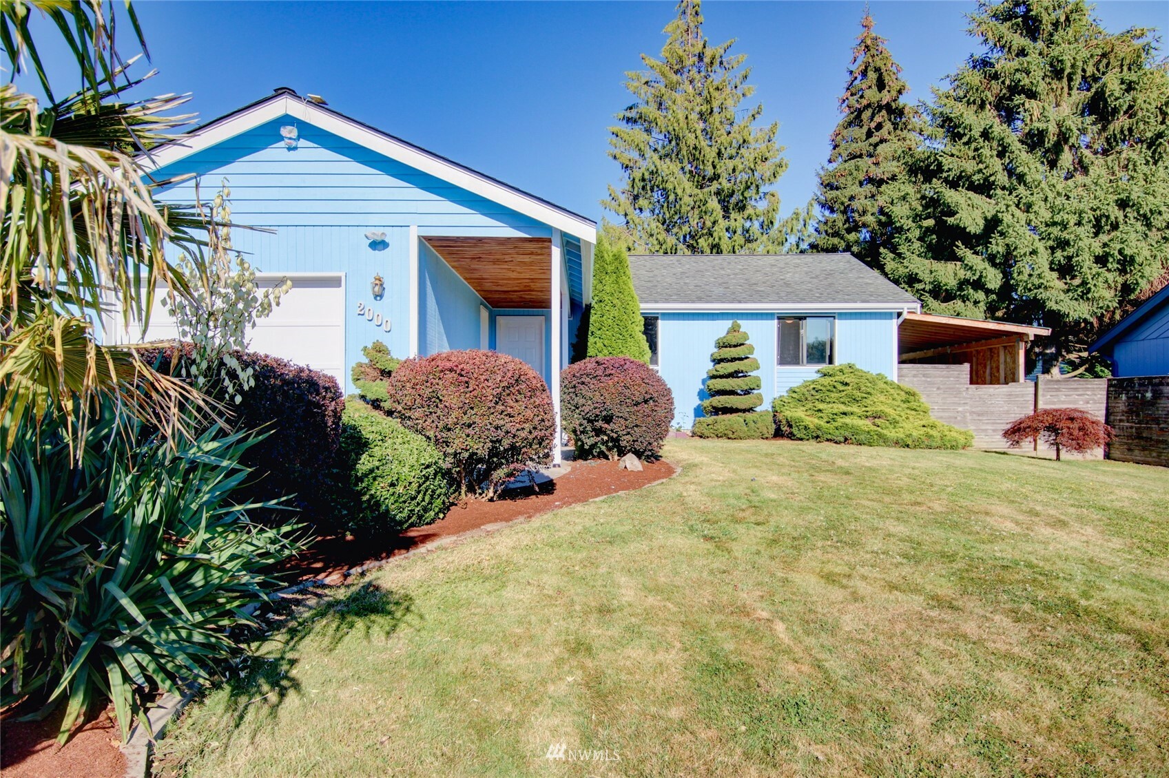 Property Photo:  2000 N 35th Street  WA 98273 