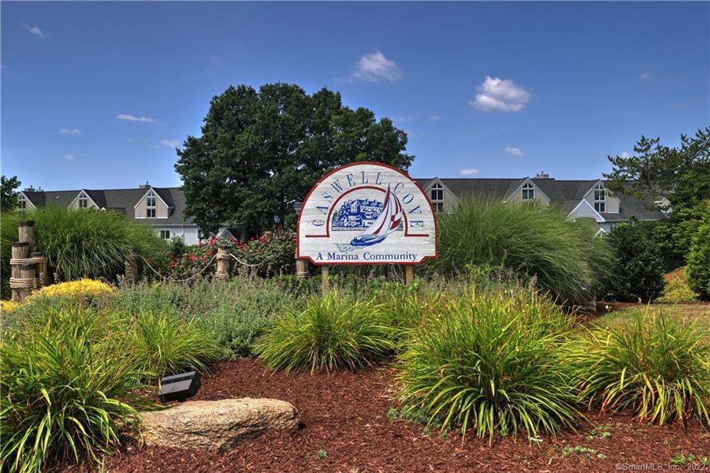 Property Photo: 1236 Windward Road 1236 CT 06461