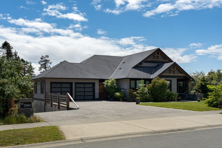 Property Photo: 2160 Erinan Blvd BC V9Z 1M8
