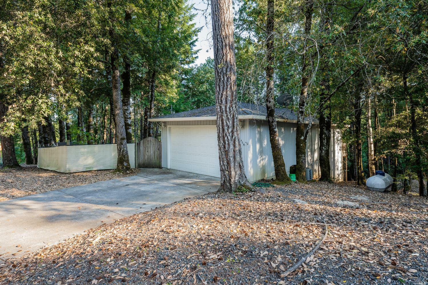 Property Photo:  2409 Goose Road  CA 95490 