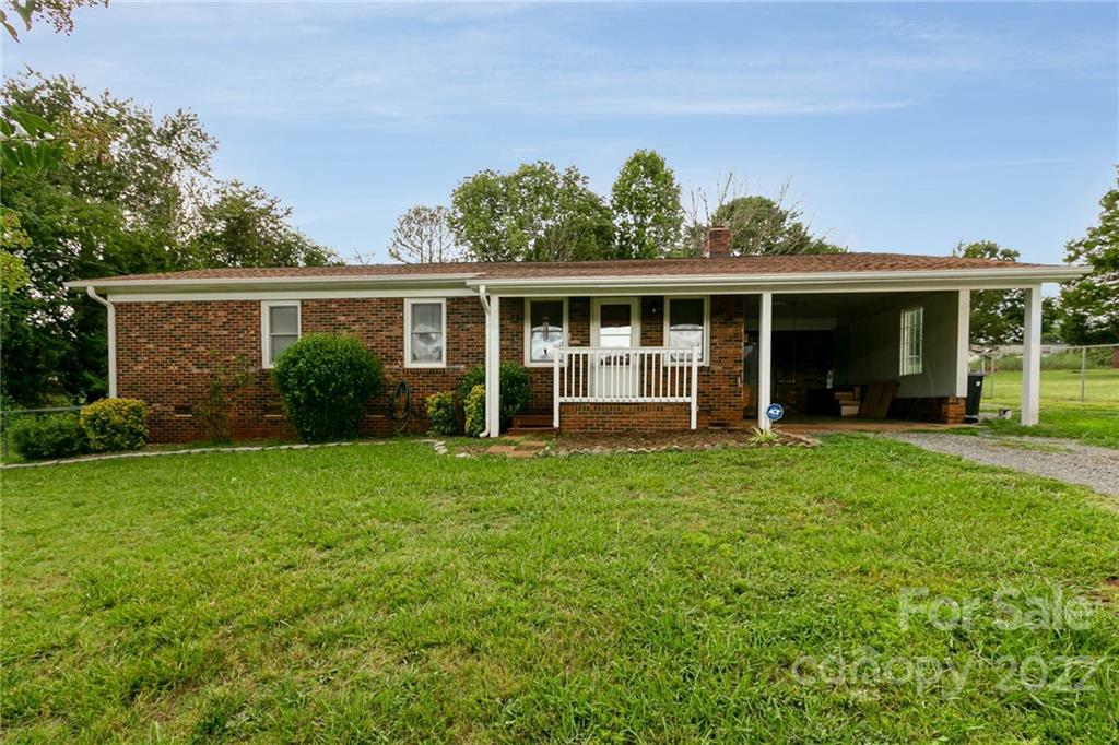 Property Photo:  1070 Bexley Lane  NC 28092 