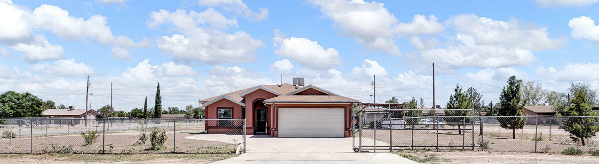 Property Photo:  670 Rosa Azul Drive  TX 79927 