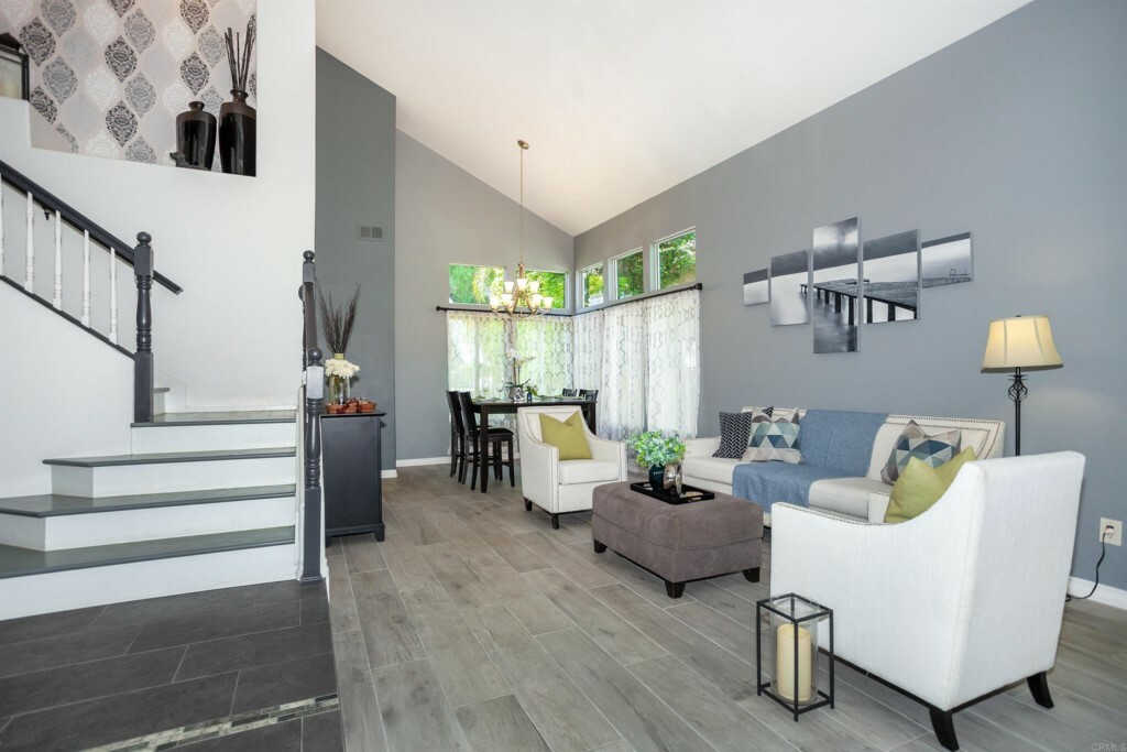 Property Photo: 749 Mosaic Cir CA 92057