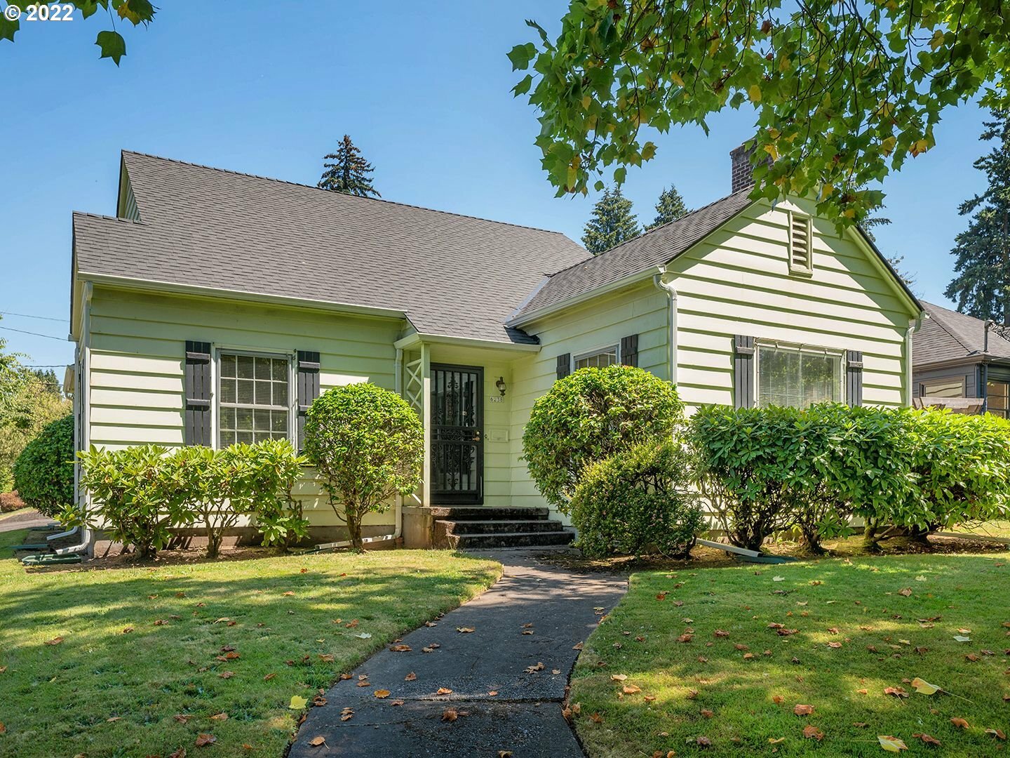 Property Photo: 6238 NE 25th Ave OR 97211