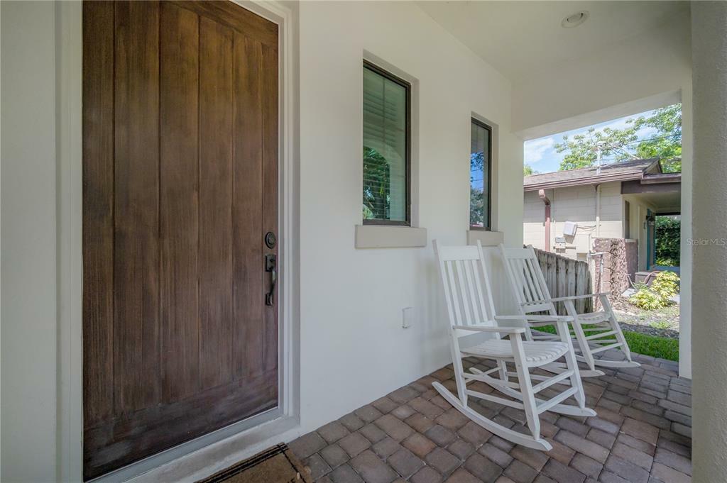 Property Photo:  3115 W Knights Avenue  FL 33611 