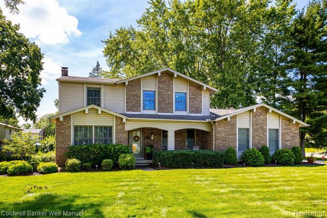 Property Photo:  15729 Winchester Drive  MI 48168 