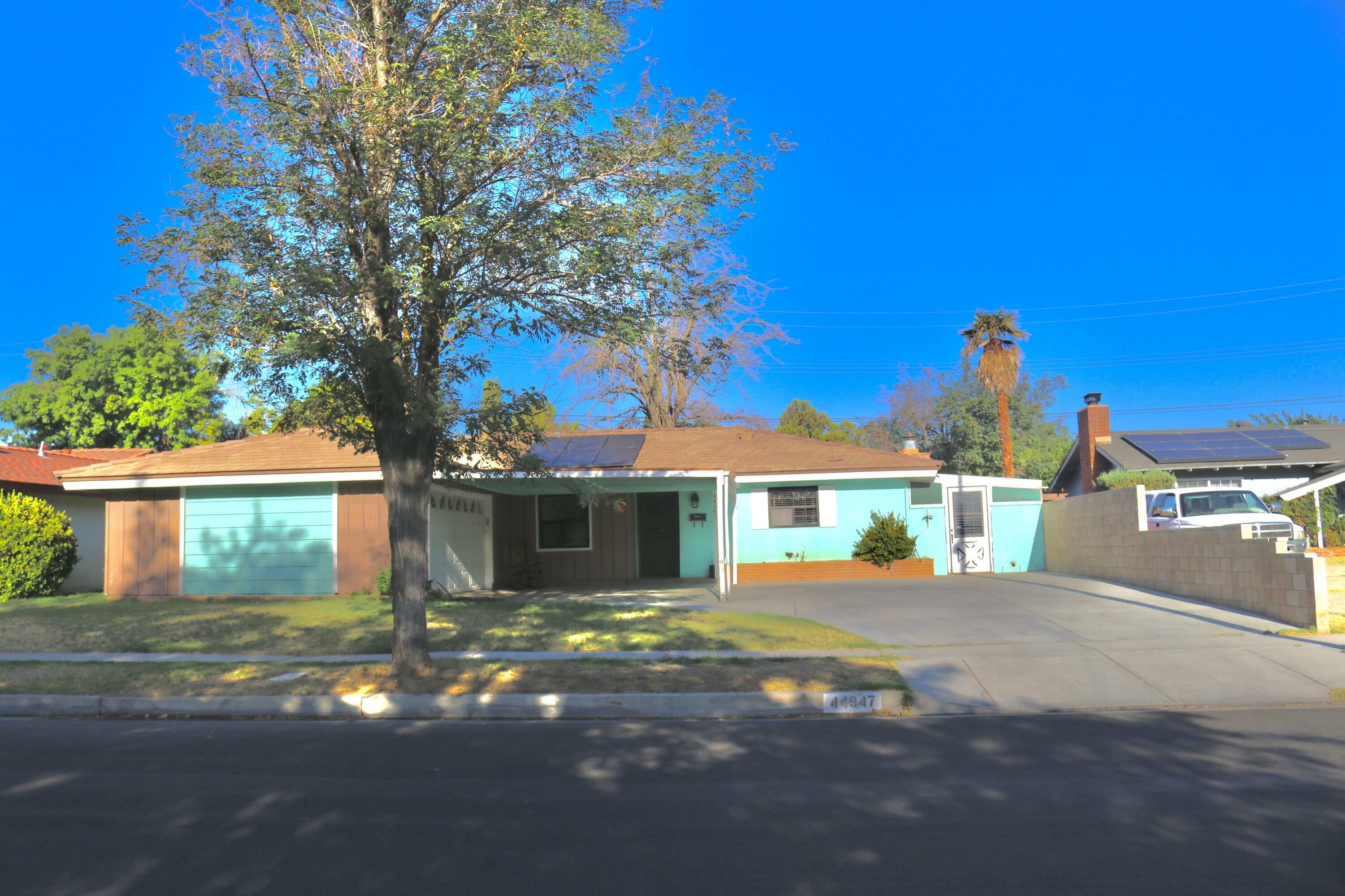 Property Photo:  44947 W 17th Street  CA 93534 