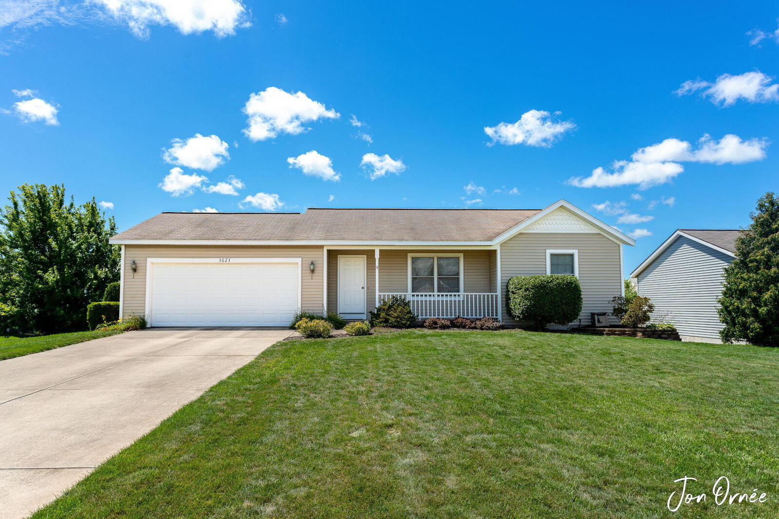 Property Photo:  3023 Sunrise Avenue  MI 49424 