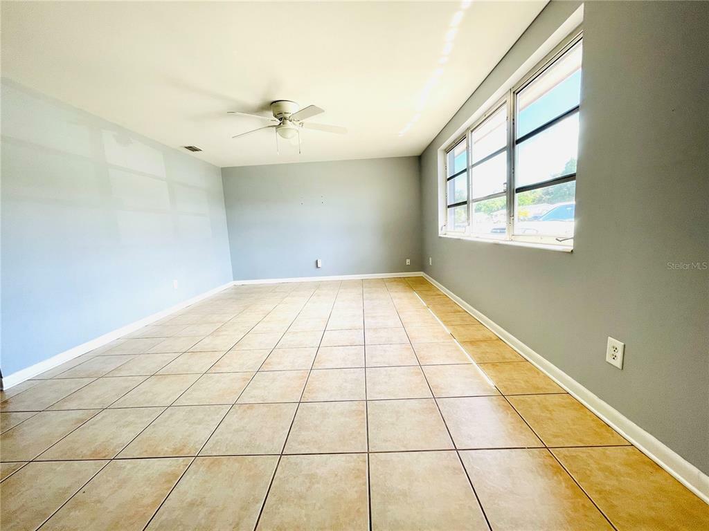 Property Photo:  2467 Alamanda Avenue  FL 32738 