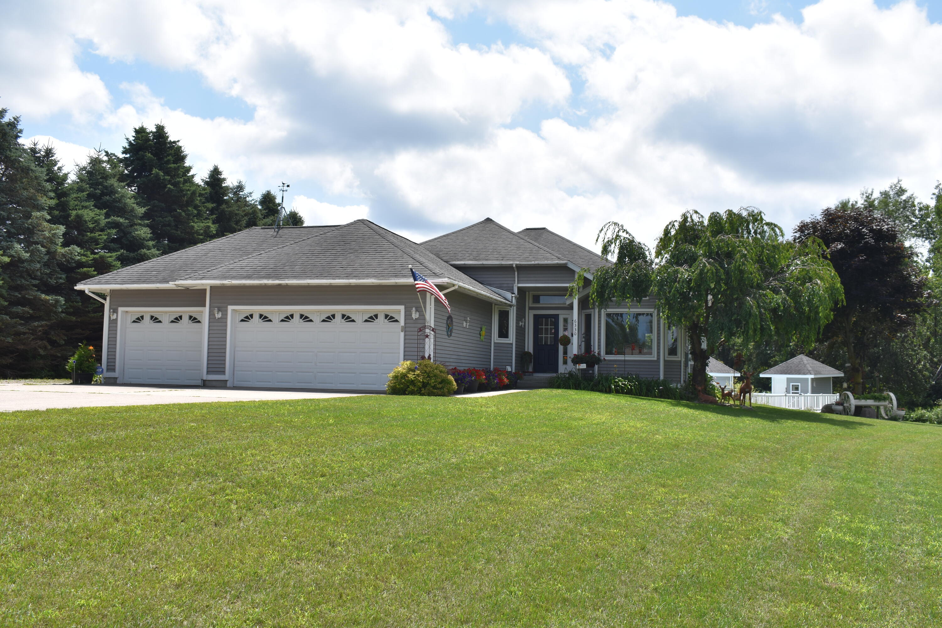 Property Photo: 6330 Pat Street MI 49412