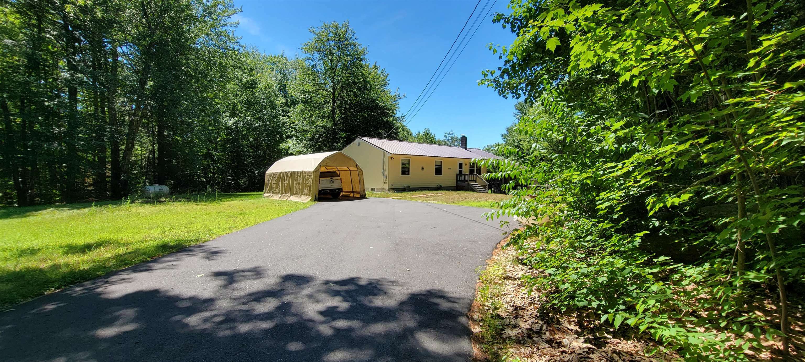 Property Photo: 437 New Orchard Road NH 03234