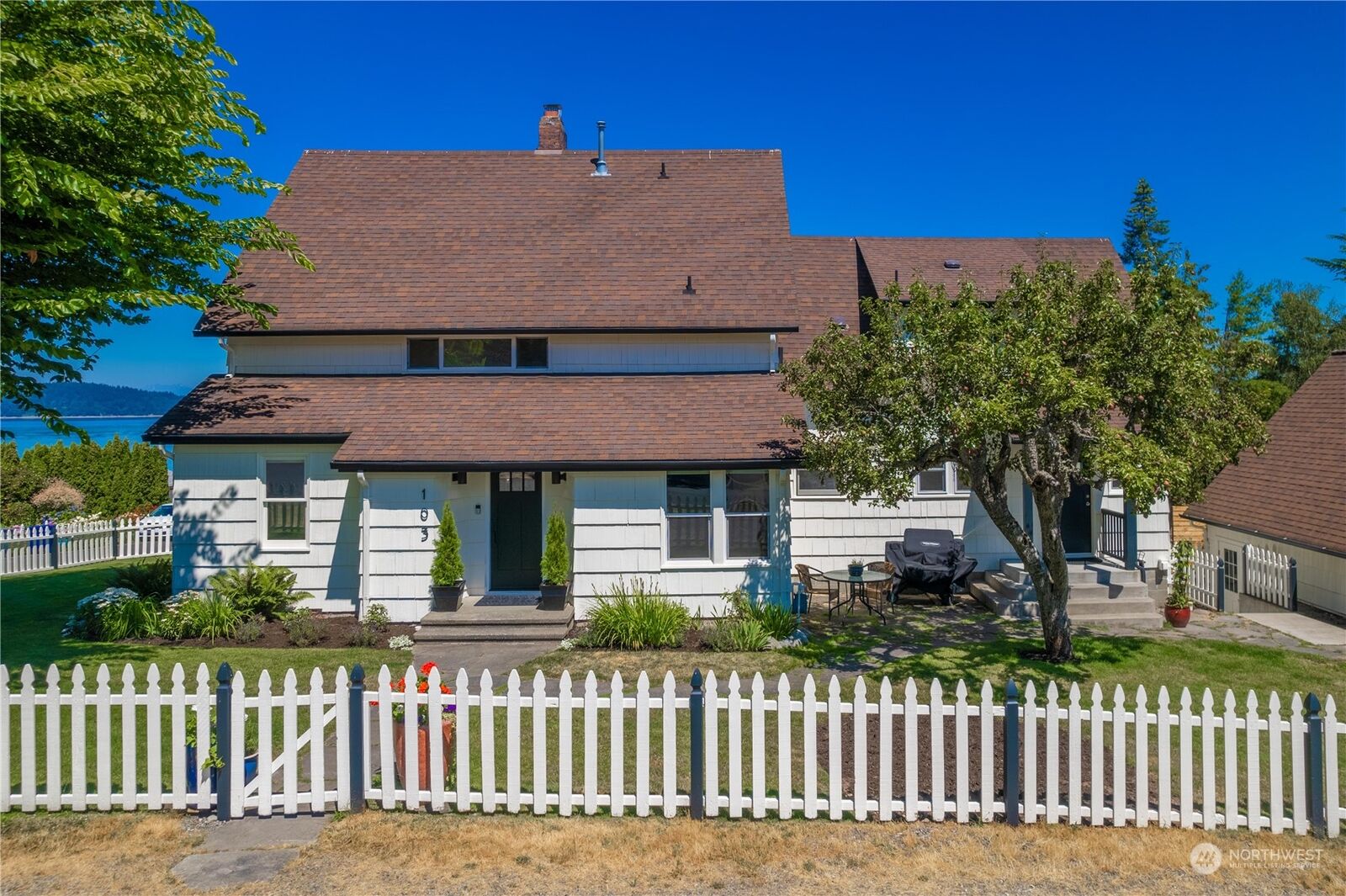 Property Photo:  103 Montgomery Street  WA 98388 