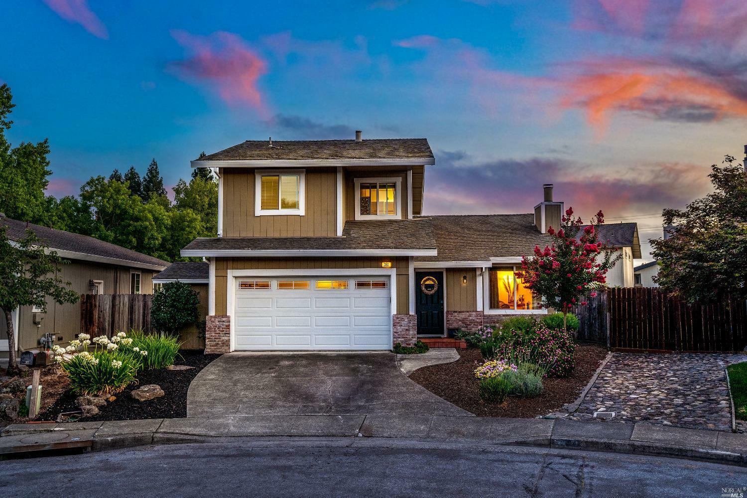 Property Photo: 360 Kiva Place CA 95403