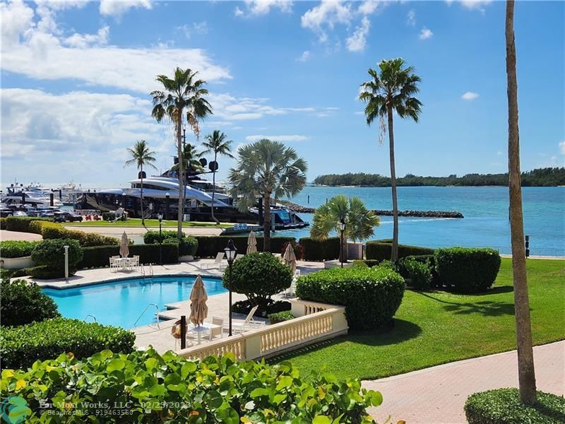 Property Photo: 2221 Fisher Island Dr 3201 FL 33109