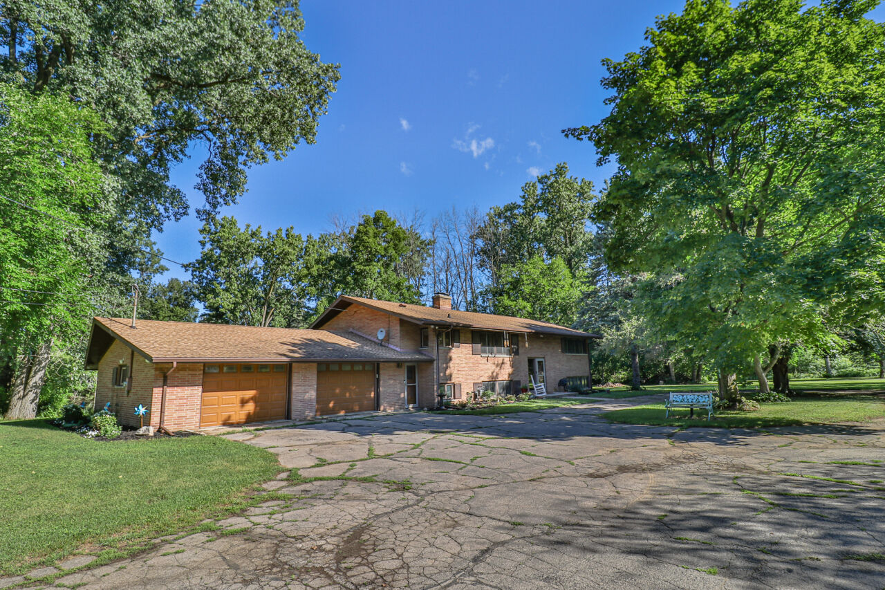 Property Photo: 5145 Erie St WI 53402