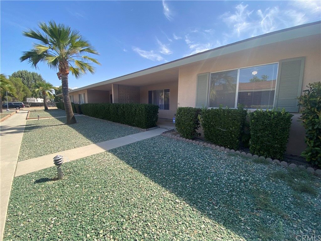 Property Photo:  609 S Palm Avenue B  CA 92543 