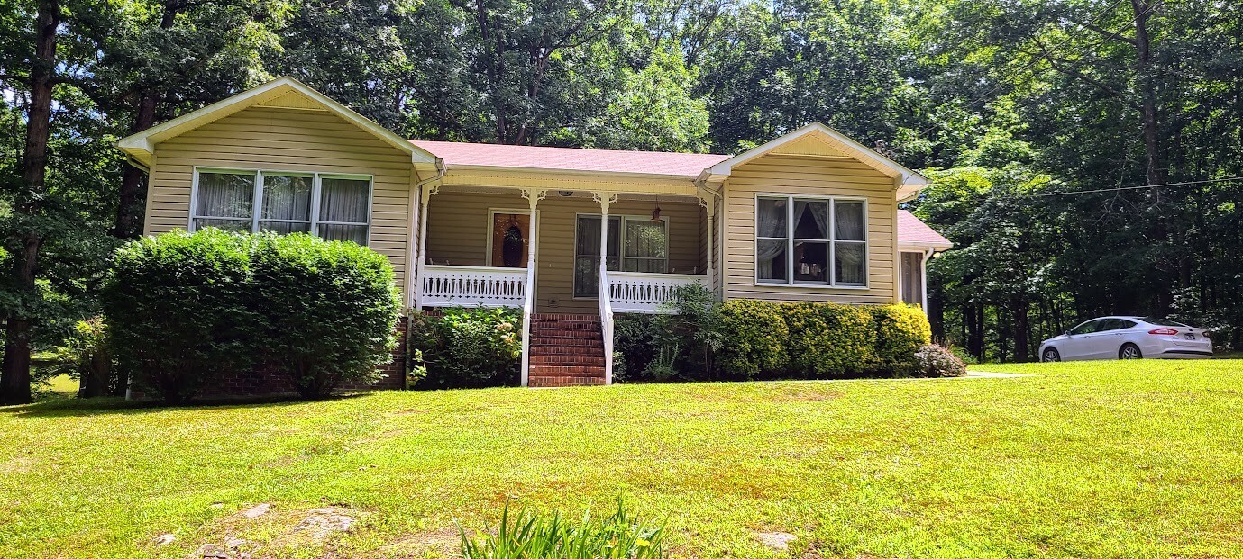 Property Photo:  202 Littell Rd  TN 37387 