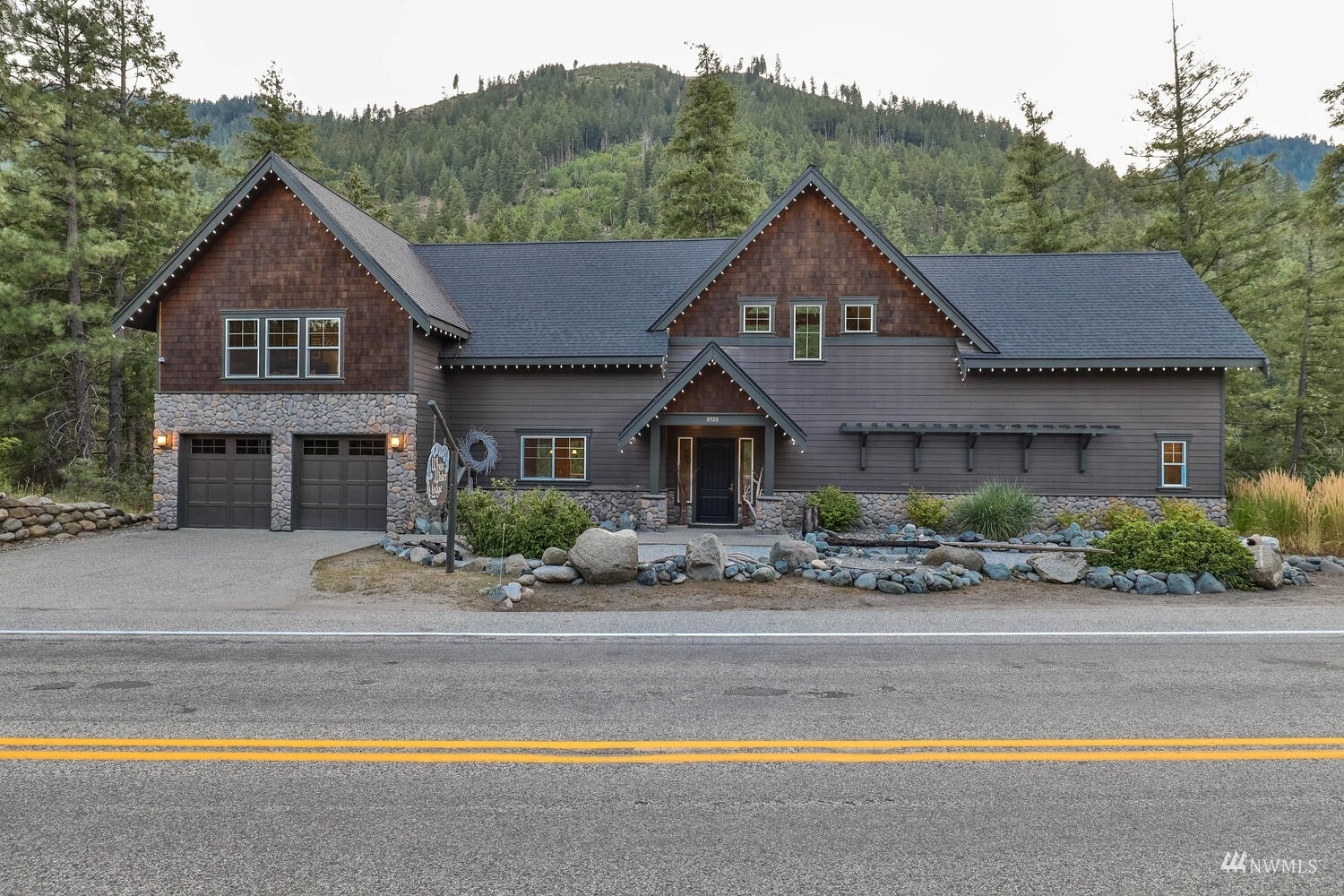 Property Photo:  8920 Icicle Road  WA 98826 