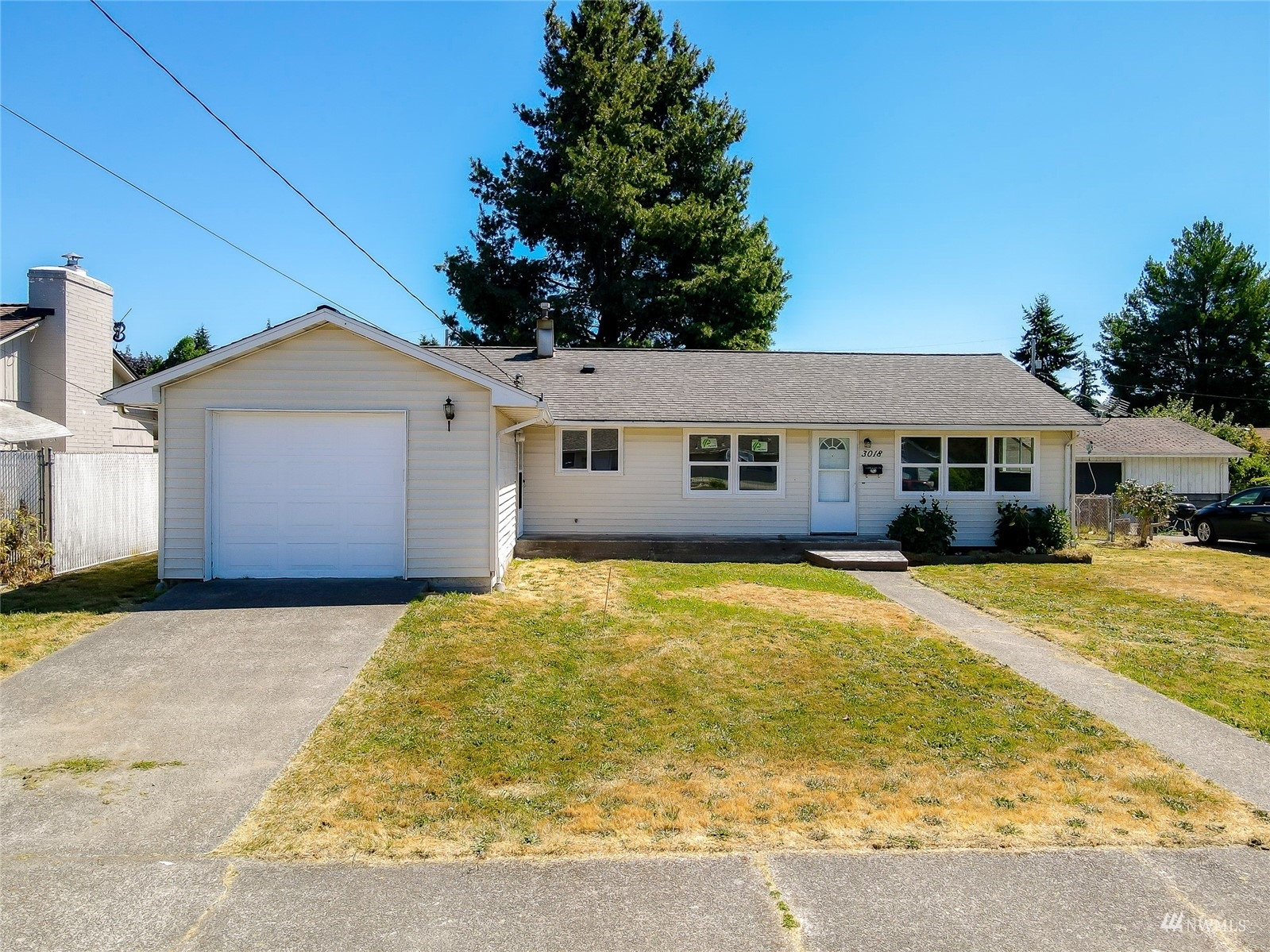 Property Photo:  3018 Crane Avenue  WA 98310 