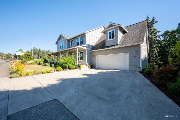 Property Photo:  1183 D Street  WA 98230 