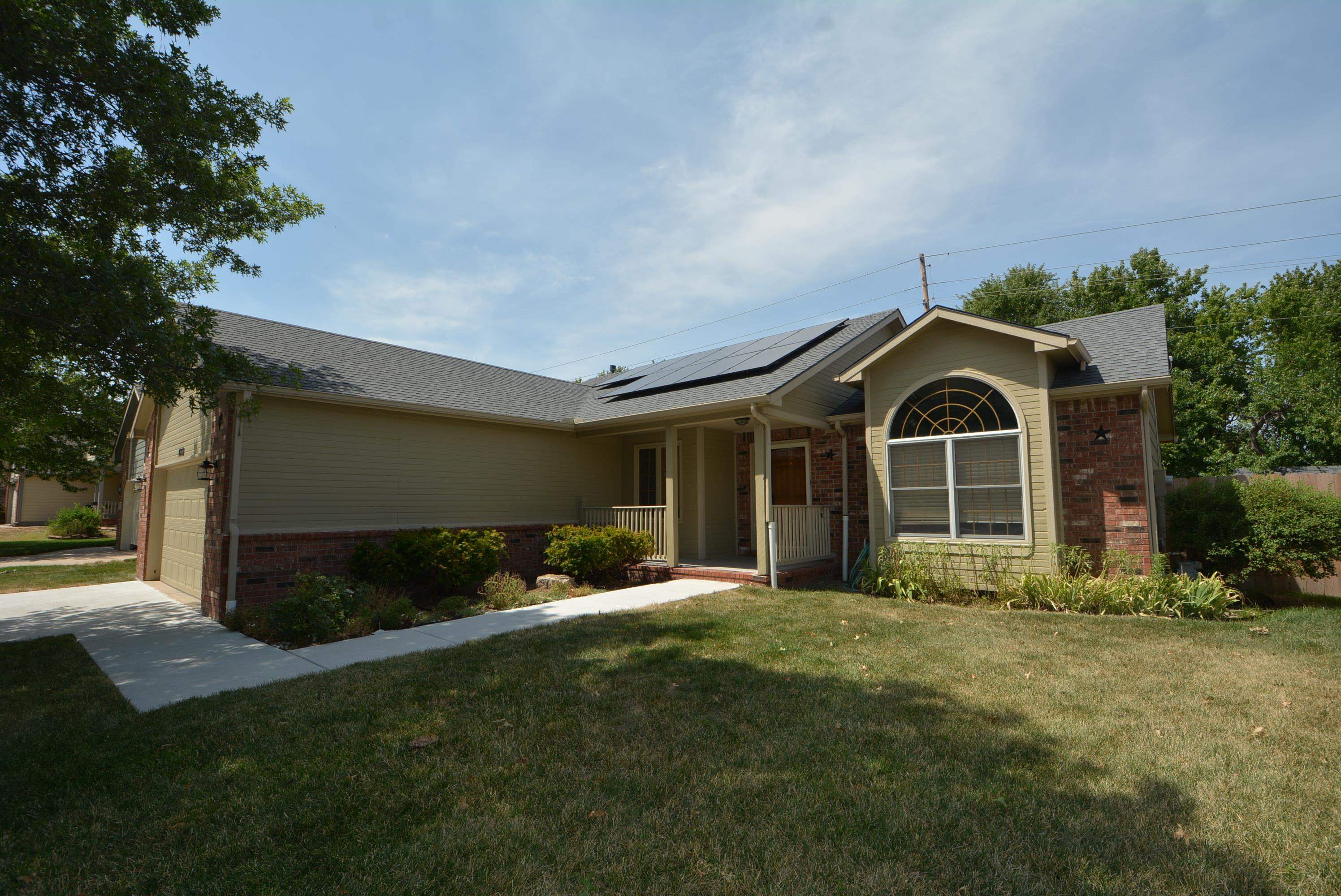 Property Photo:  10202 E Lincoln St  KS 67207 