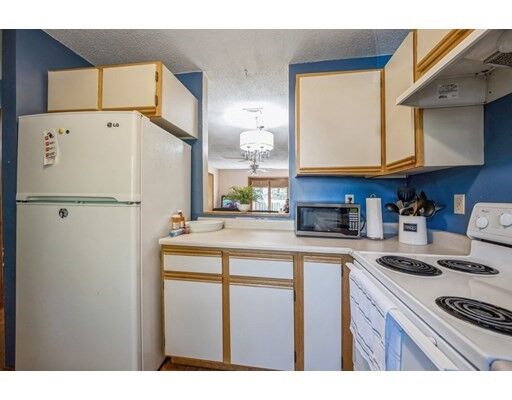 Property Photo: 375 Aiken Ave 6 MA 01850
