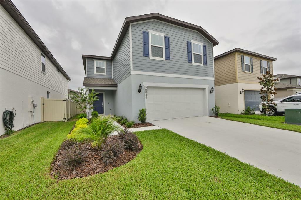 Property Photo:  30089 Skylark Drive  FL 33545 