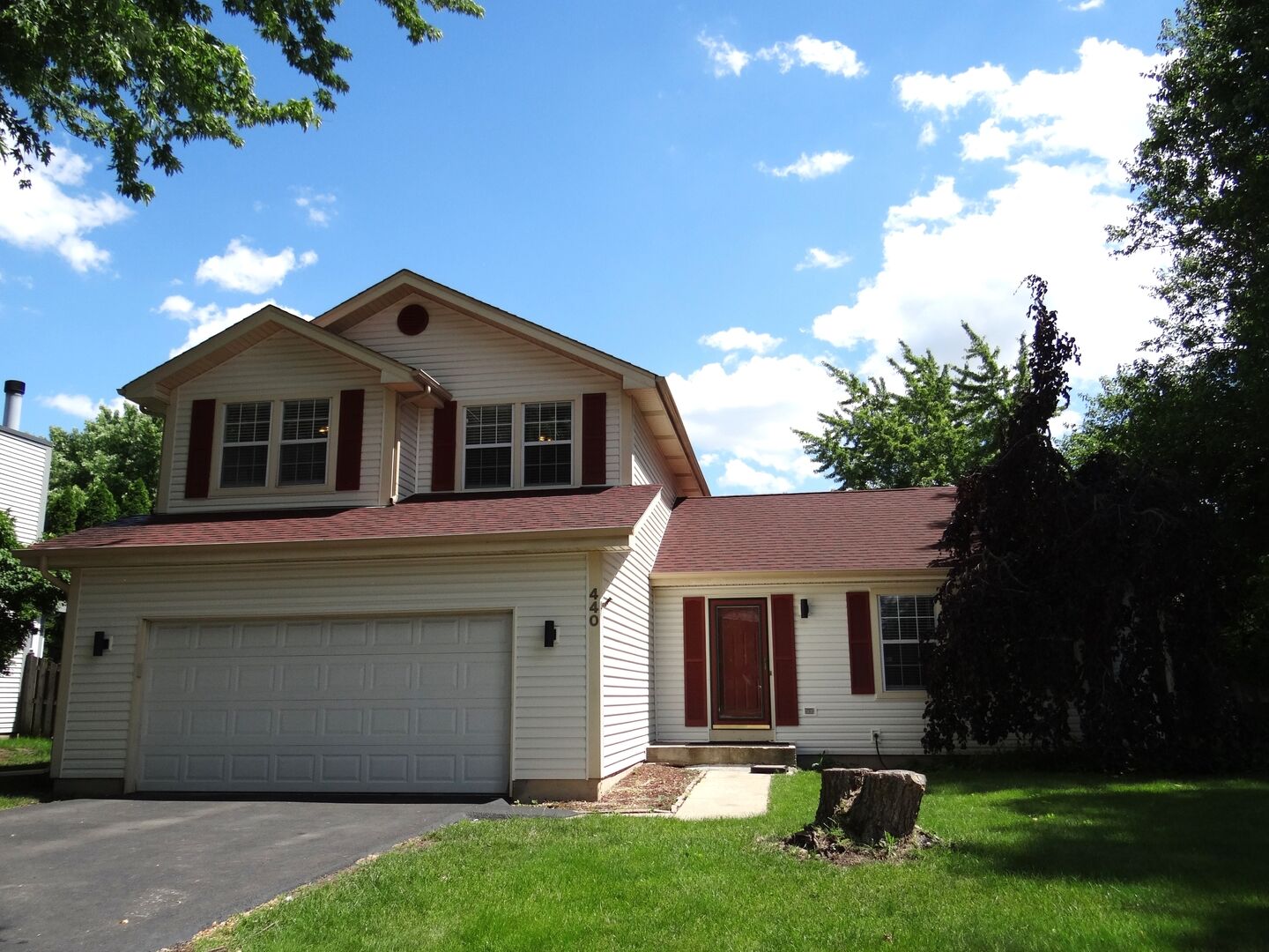 Property Photo:  440 Regency Court  IL 60504 