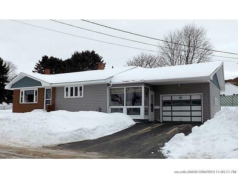 Property Photo: 25 Albert Street ME 04240