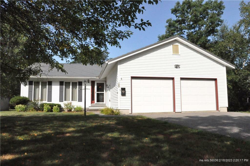Property Photo:  784 Essex Street  ME 04401 