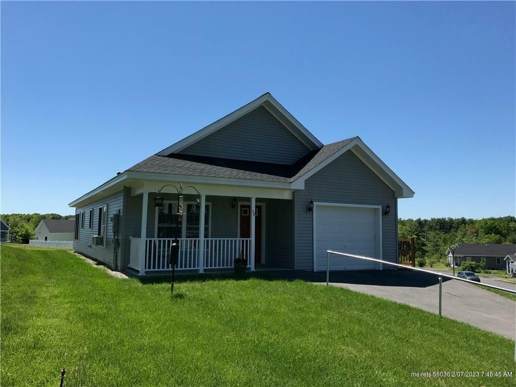 Property Photo: 32 Village Circle ME 04330