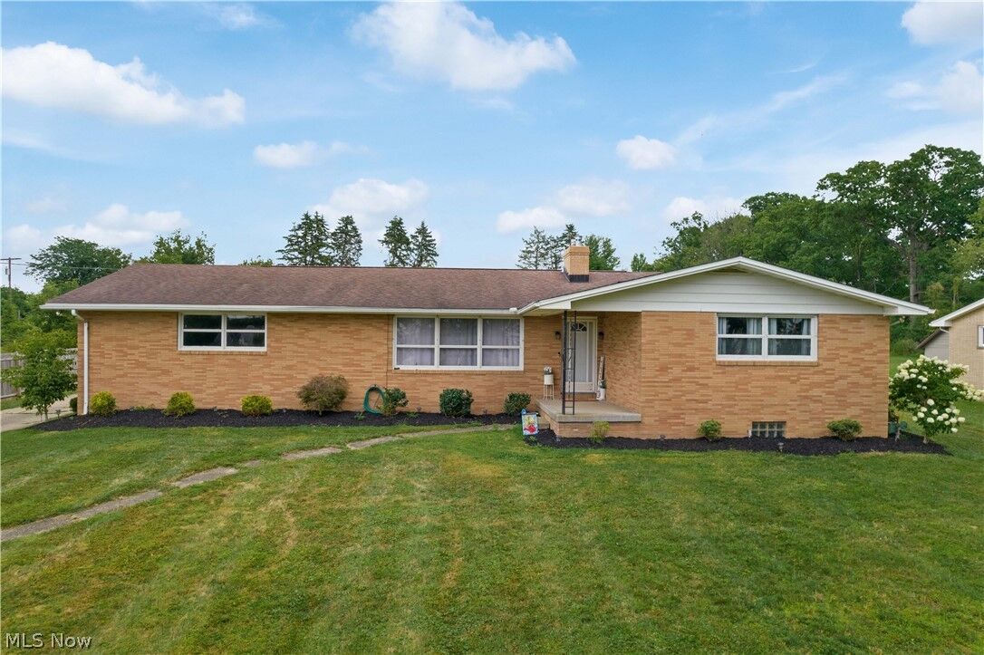 Property Photo:  2600 Genoa Avenue SW  OH 44646