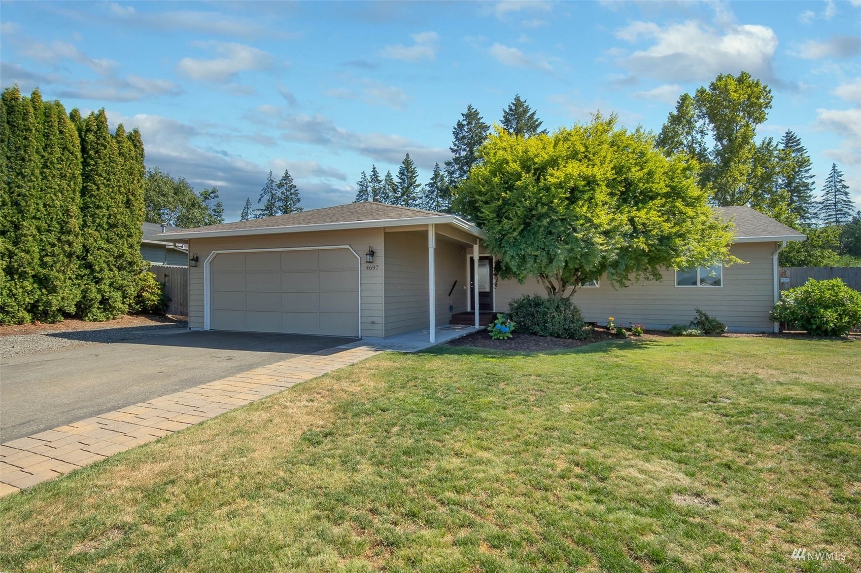 Property Photo:  4697 NW Cascade Street  WA 98383 