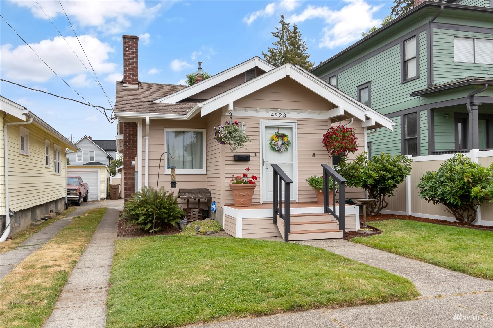 Property Photo:  4823 S I Street  WA 98408 