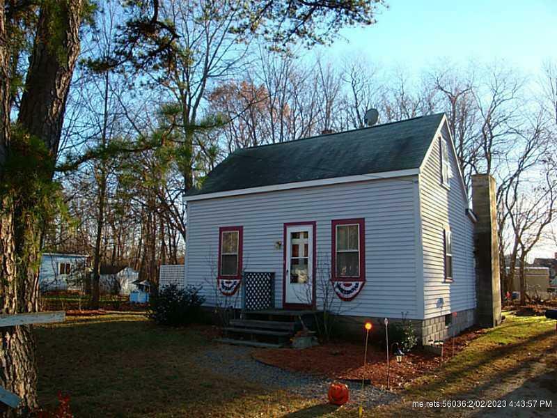 Property Photo:  10 Dawson Street  ME 03908 