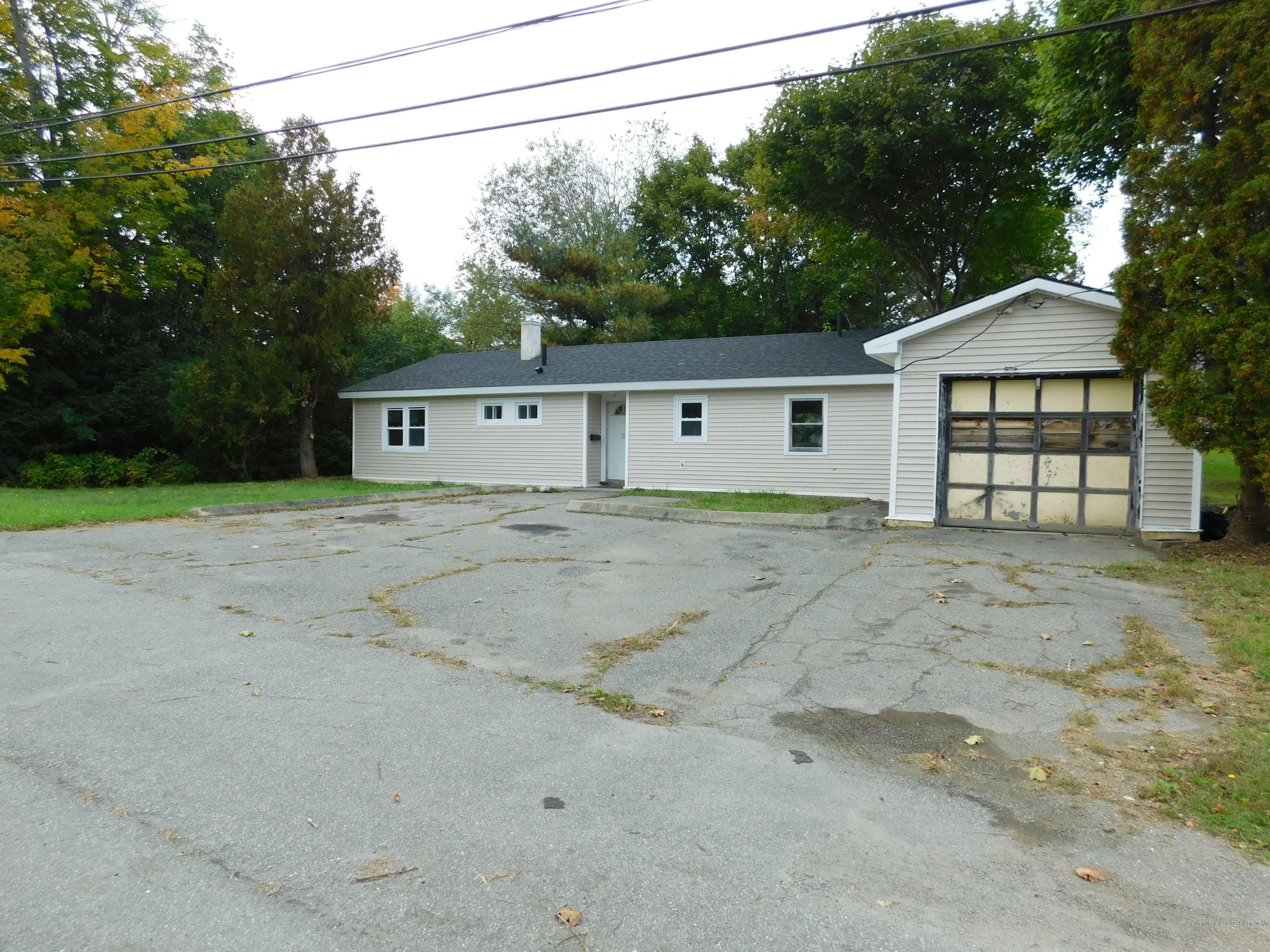 Property Photo: 37 Blue Hill W ME 04401