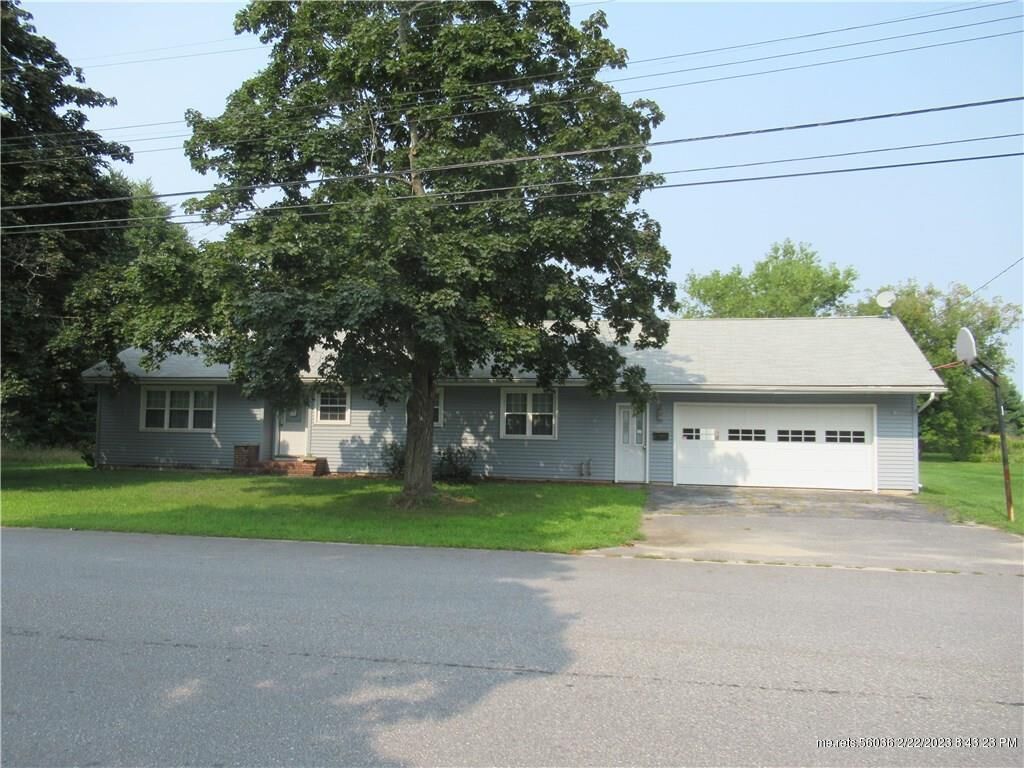 Property Photo:  42 Charles Street  ME 04240 