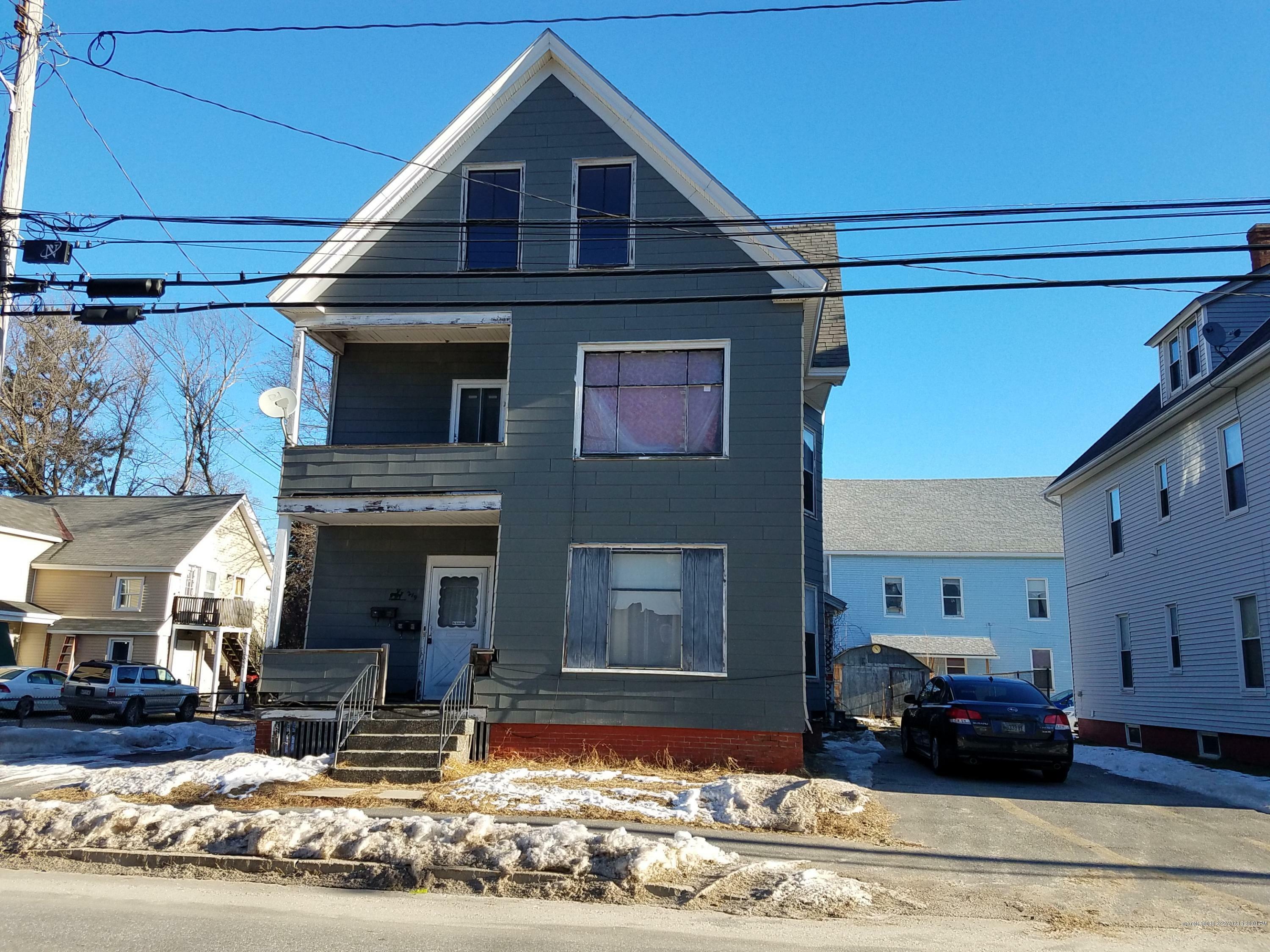 Property Photo:  219 Summer Street  ME 04210 