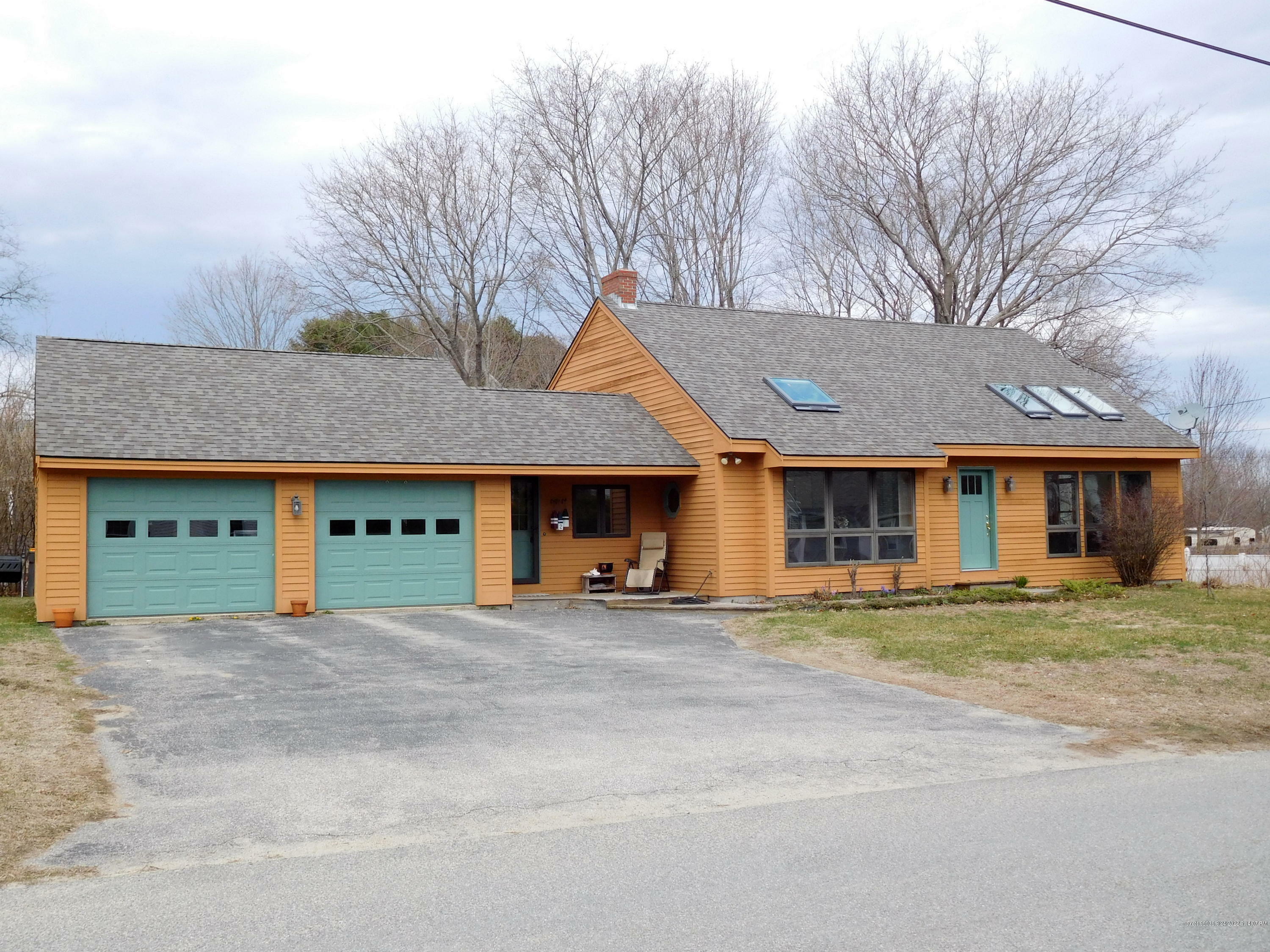 Property Photo: 2 Ocean View Road ME 04074