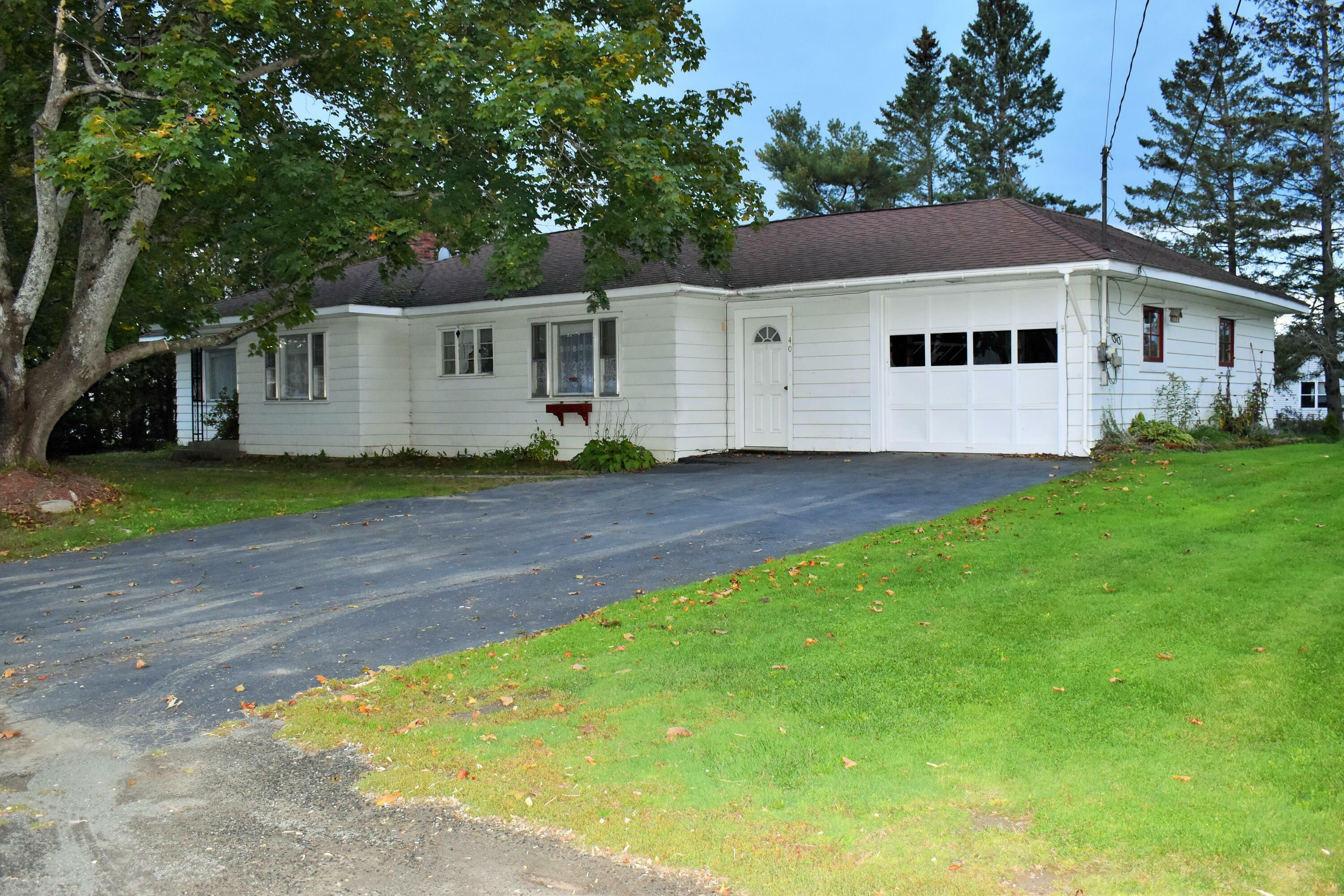 Property Photo:  40 Exeter Road  ME 04928 