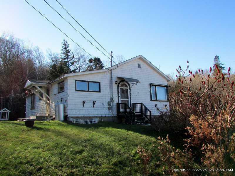 Property Photo: 82 South Bay Road ME 04605