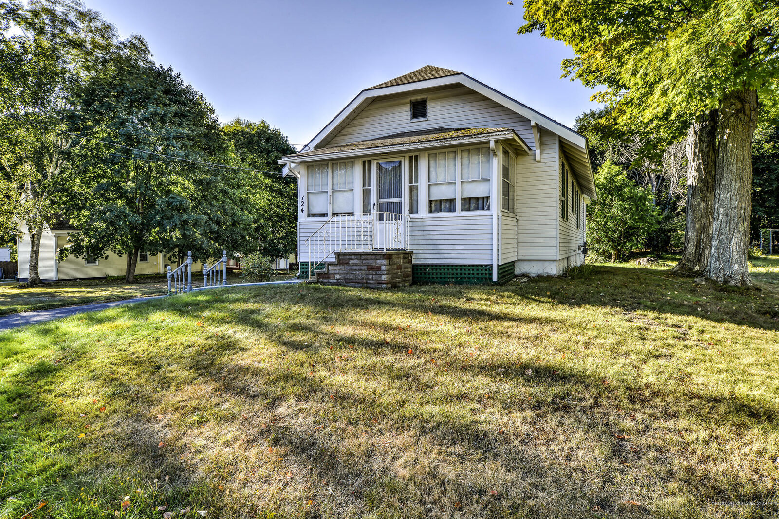 Property Photo:  124 Spring Street  ME 04345 