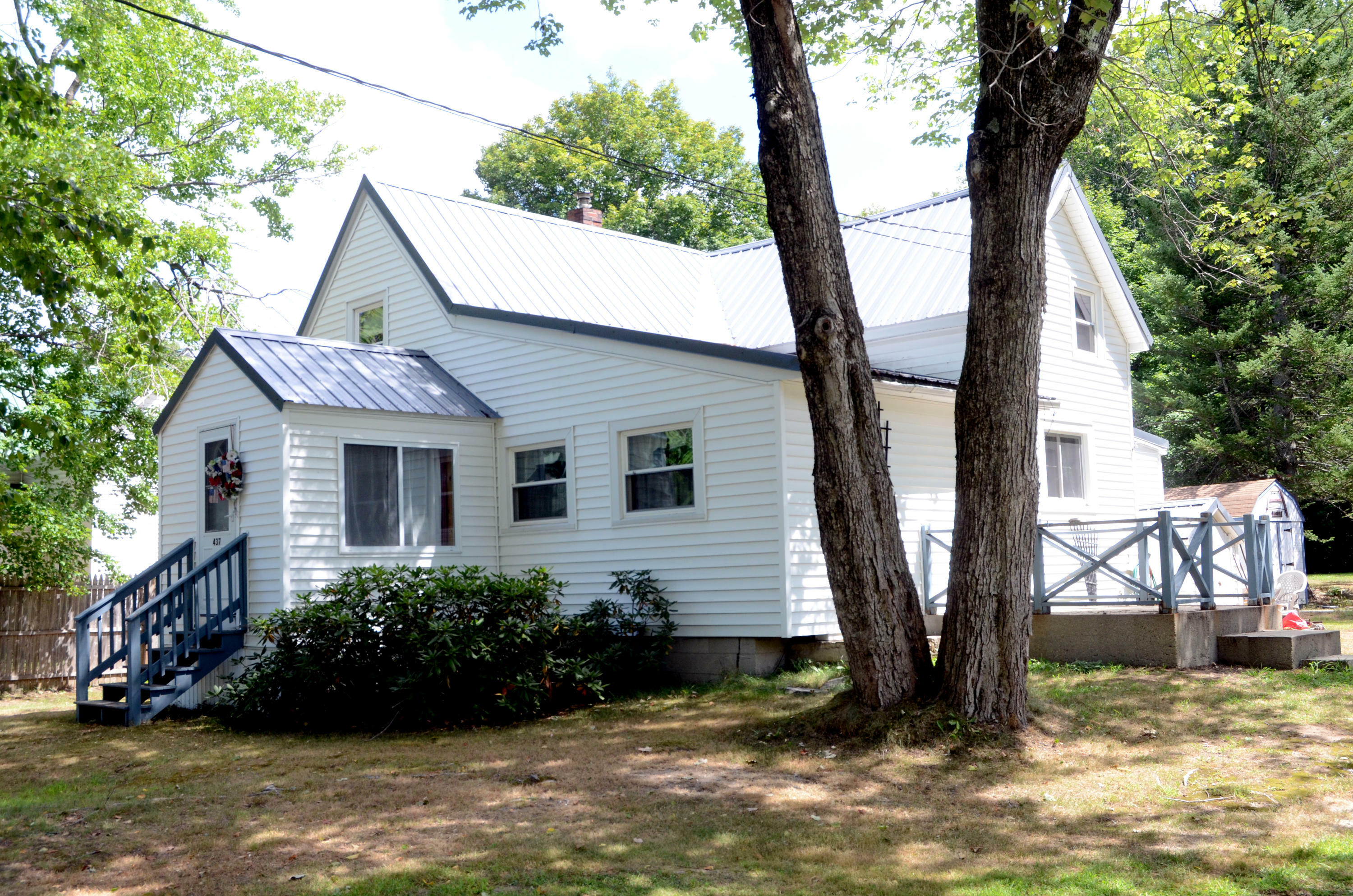 Property Photo: 437 Northeast Road ME 04084