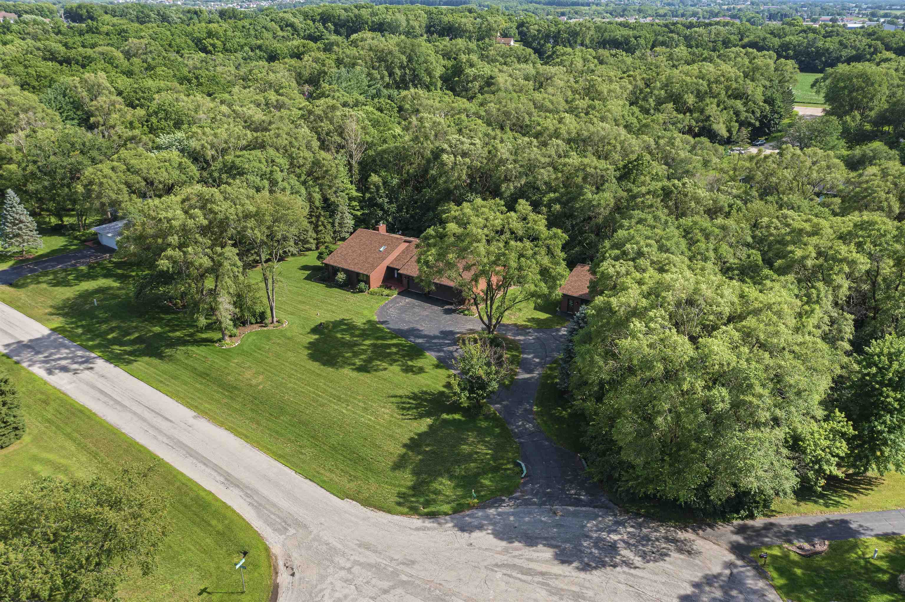 Property Photo:  5611 Gray Eagle Road  IL 61073 