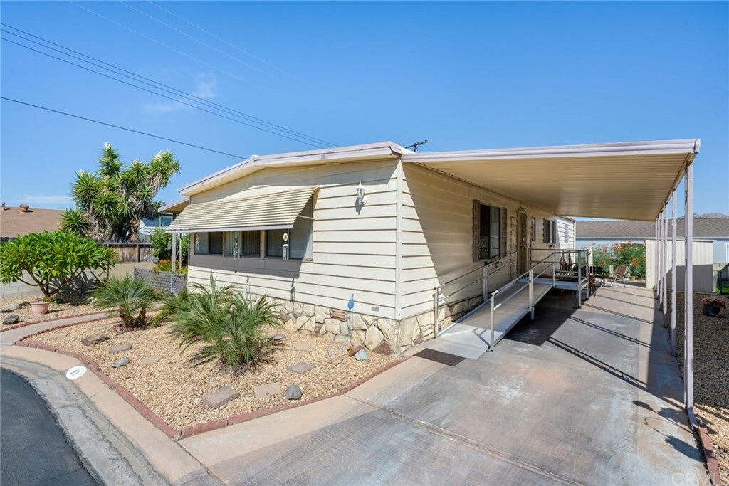 Property Photo:  3500 Buchanan 27  CA 92503 