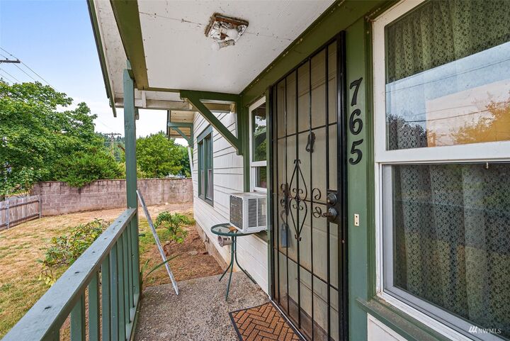 Property Photo:  765 NW Folsom  WA 98532 