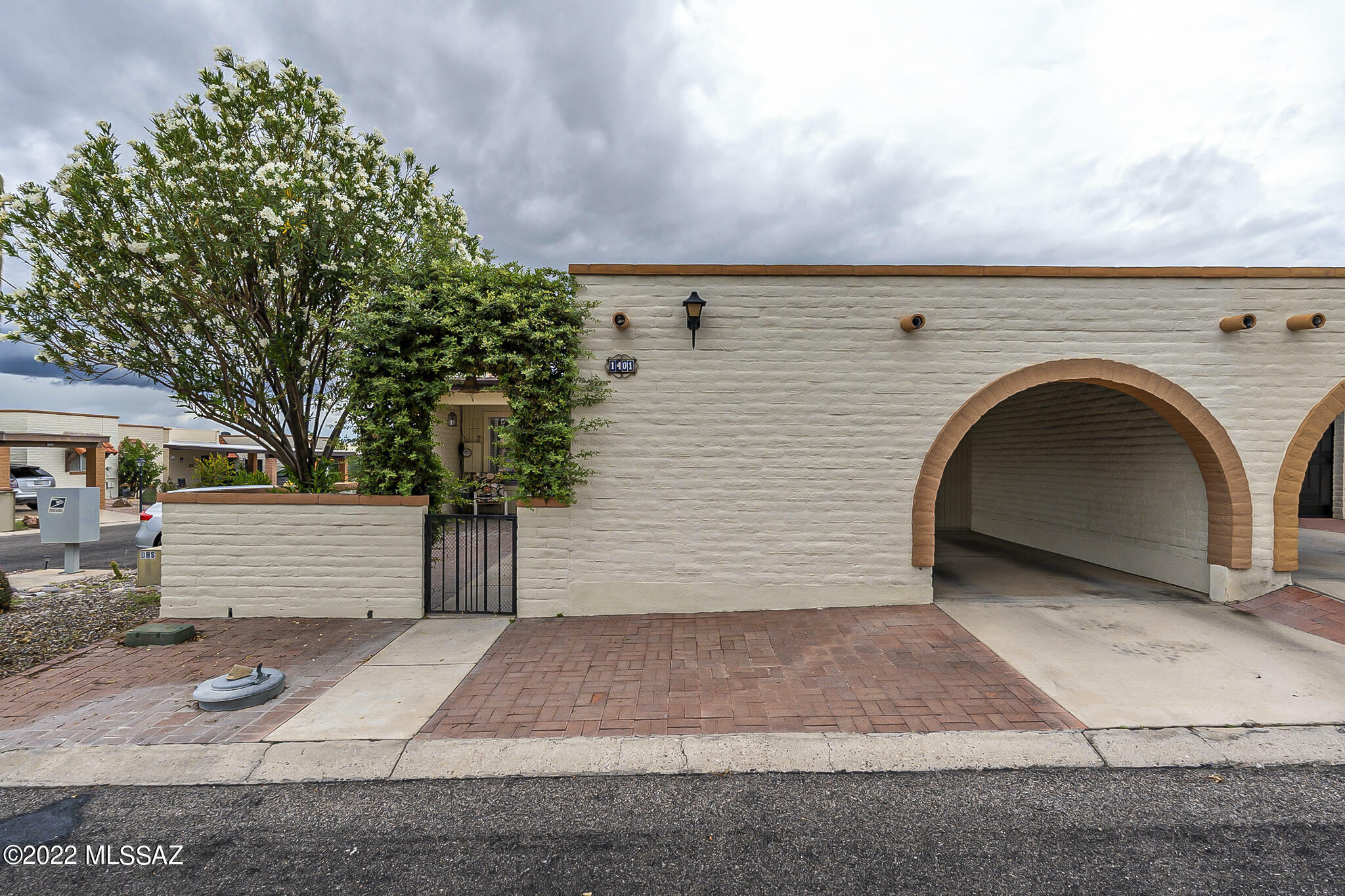 Property Photo:  1401 W Placita Apache  AZ 85622 