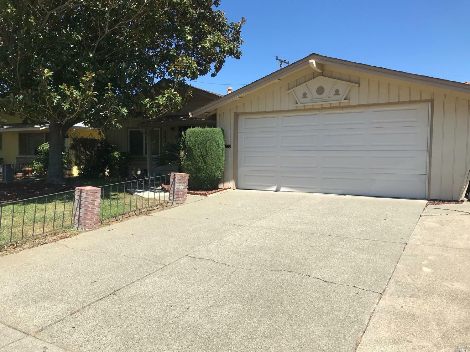 243 Citrus Avenue  Vacaville CA 95688 photo