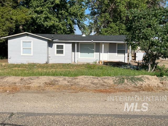 Property Photo:  1550 N 9th St  ID 83661 